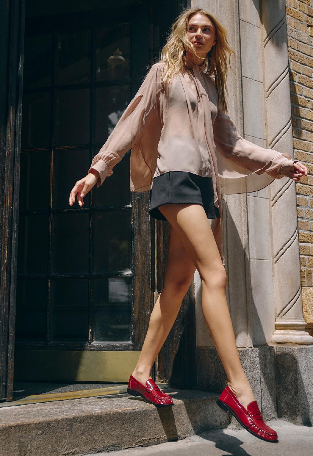 Schutz Tyche Patent Flat