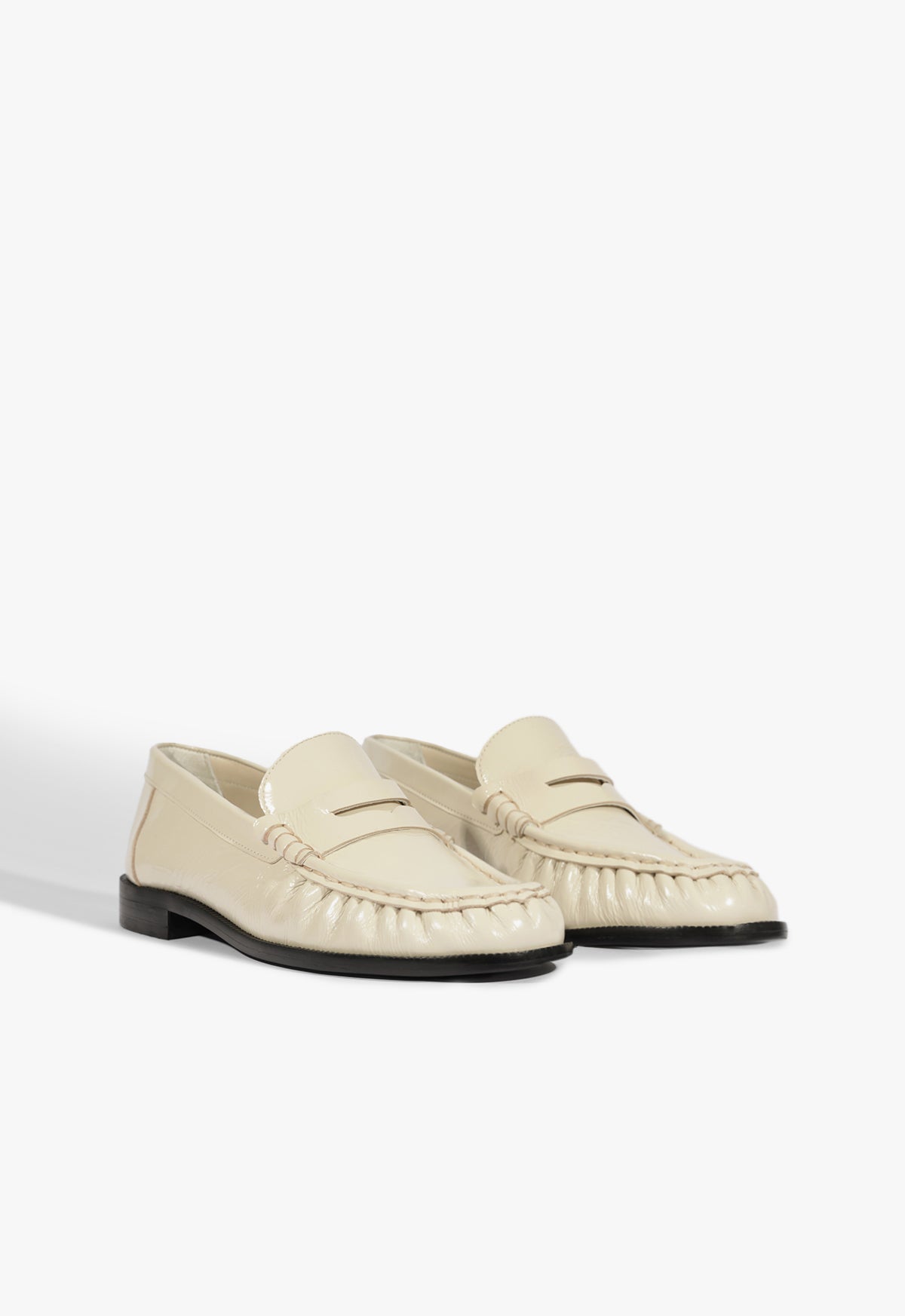 Schutz Tyche Patent Flat