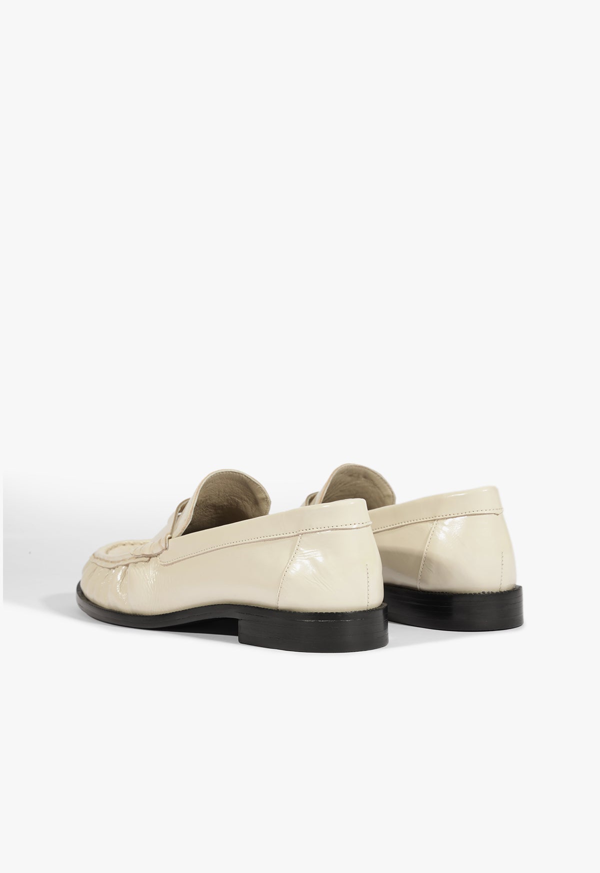 Schutz Tyche Patent Flat
