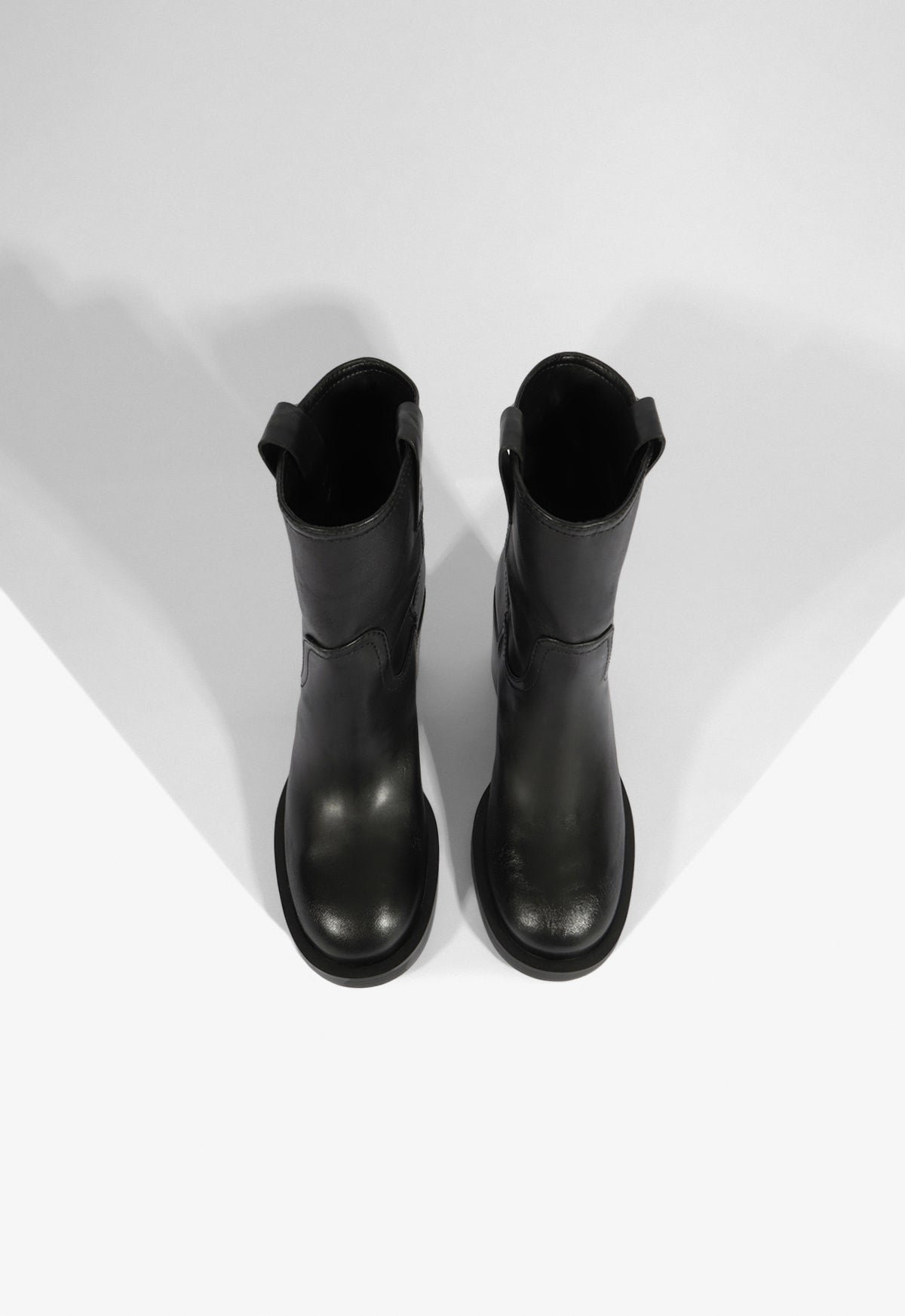 Schutz Wyatt Leather Bootie