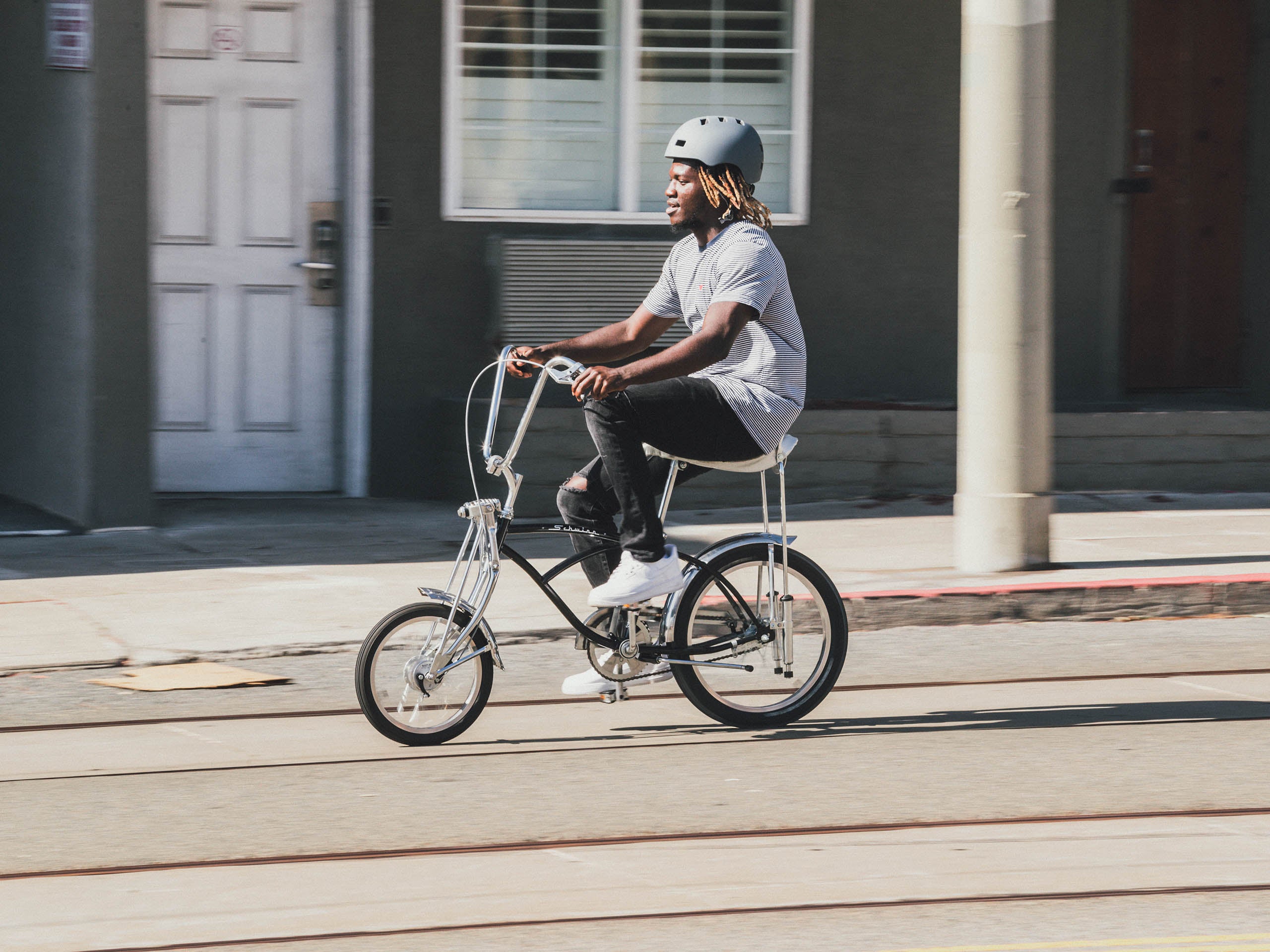 Schwinn Coal Krate 20in Kids Bike Coal Black