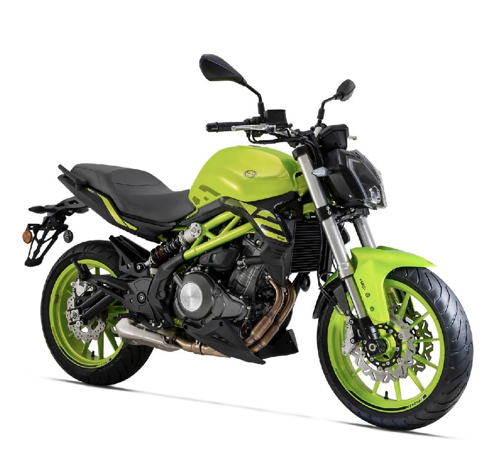 Scooter Plus Benelli 302S Motorcycles