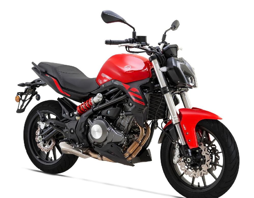 Scooter Plus Benelli 302S Motorcycles