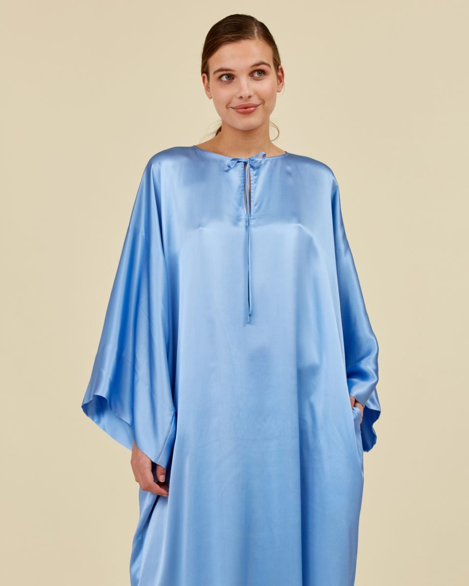 Chiquita Dress Silk - Sea Me Happy