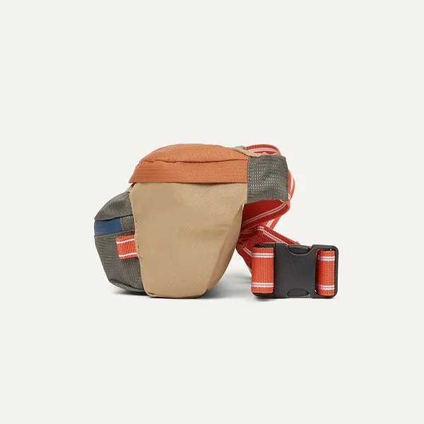 Sealskinz Newgate Hiking Cross Body Bag