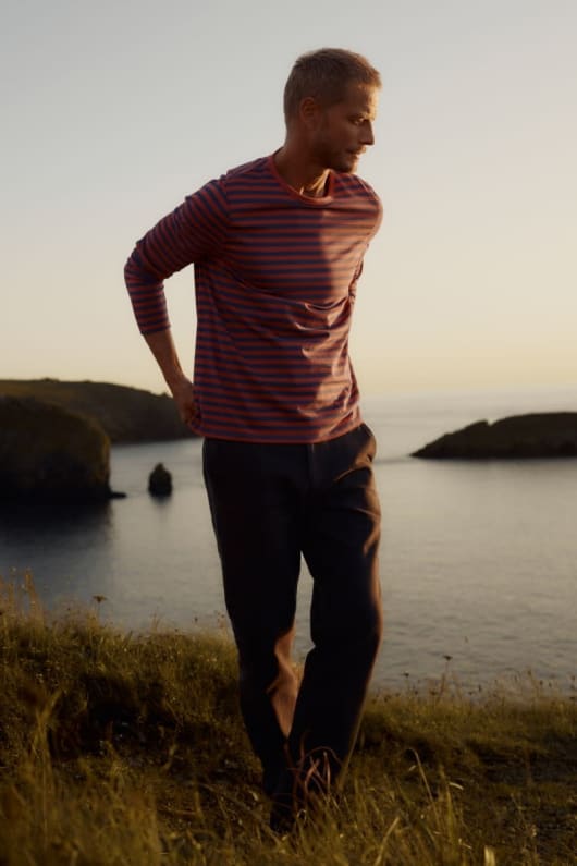 seasalt cornwall Men's Crew Neck Sailor Shirt in GOTS-Certified Organic Cotton