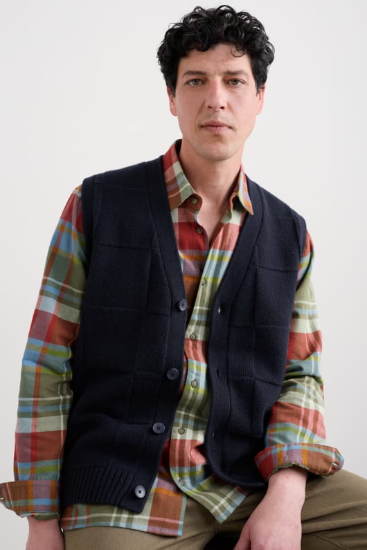 seasalt cornwall Men's Gwelva V-Neck Vest