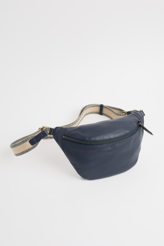 Seasalt Cornwall Wyllow Crossbody Leather Bag