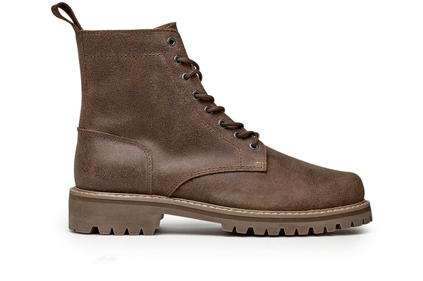 seavees Mens Dispatch Boot Chestnut