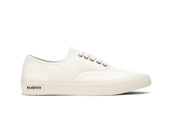 seavees Mens Legend Sneaker Bleach