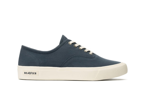 seavees Mens Legend Sneaker True Navy