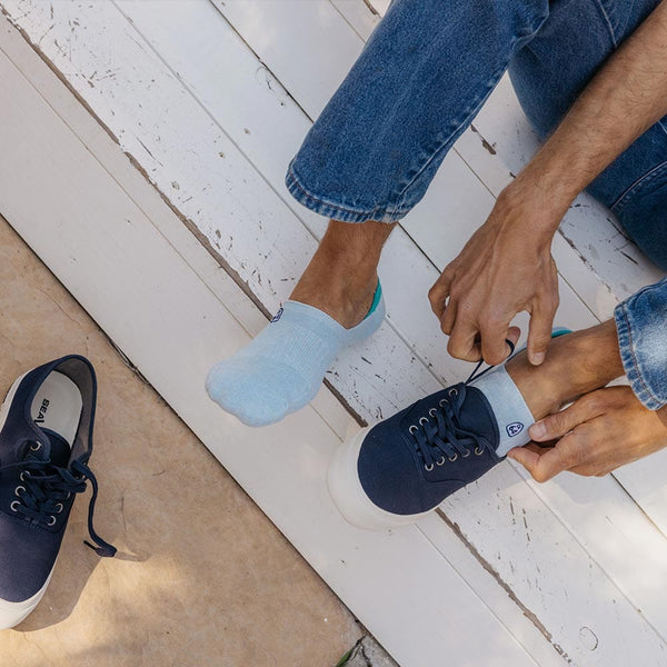 Seavees Unisex - Hideaways No-Show Sock - Light Blue