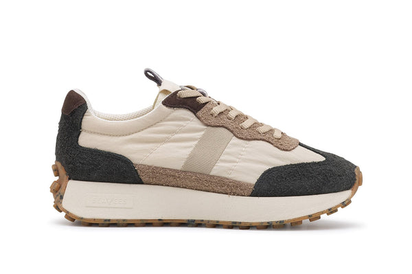 seavees Womens Acorn Trainer Black And Tan