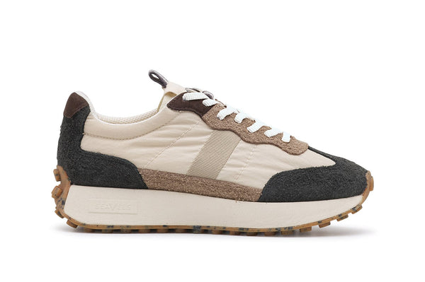 seavees Womens Acorn Trainer Black and Tan