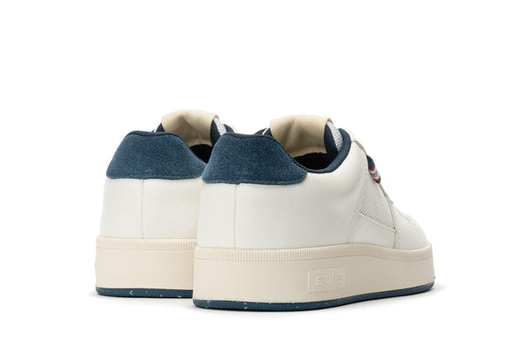 Seavees Womens Cardinal Sneaker White Navy