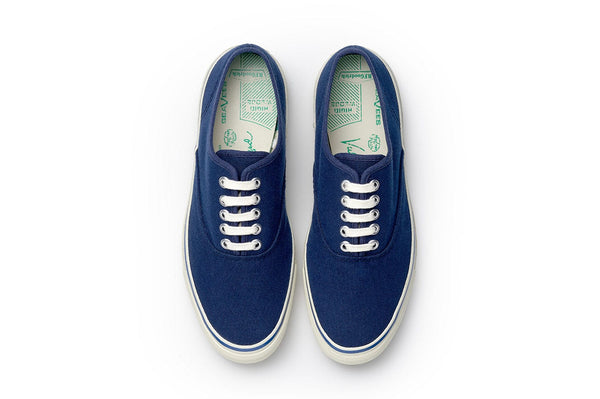 Seavees Womens Founders Edition Yacht Shoe Navy