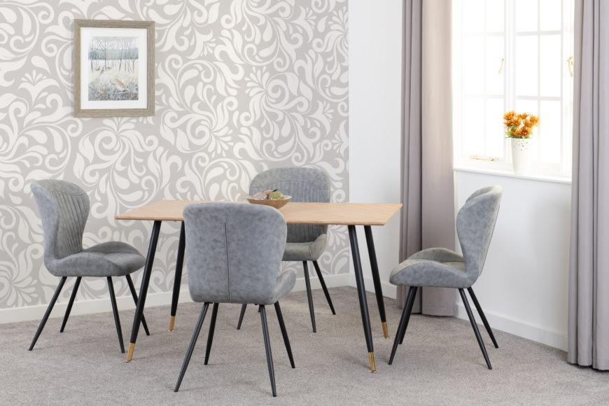 Seconique Hamilton Medium Dining Set With Quebec Chairs Medium Oak Effect/Black/Grey Faux Leather