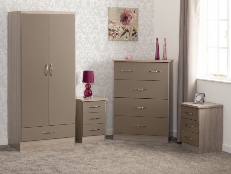 Seconique Nevada 2 Door 1 Drawer Wardrobe Bedroom Set Oyster Gloss/Light Oak Effect Veneer