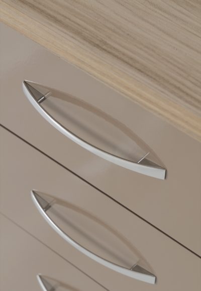 Seconique Nevada 3 Drawer Bedside Chest Oyster Gloss/Light Oak Effect Veneer