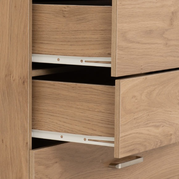 Seconique Dakota 4 Drawer Chest Oak Effect