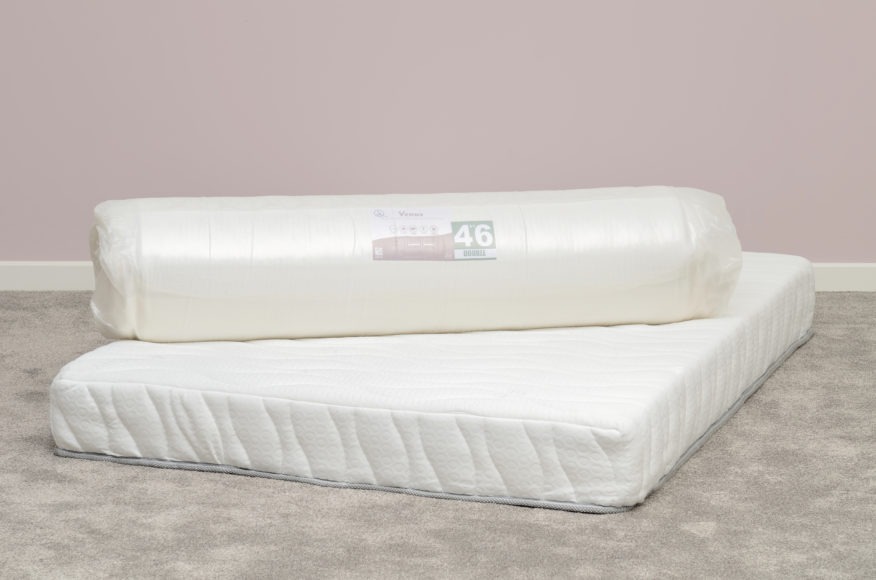 Seconique Venus 4'6" Memory Cool Rolled Mattress White