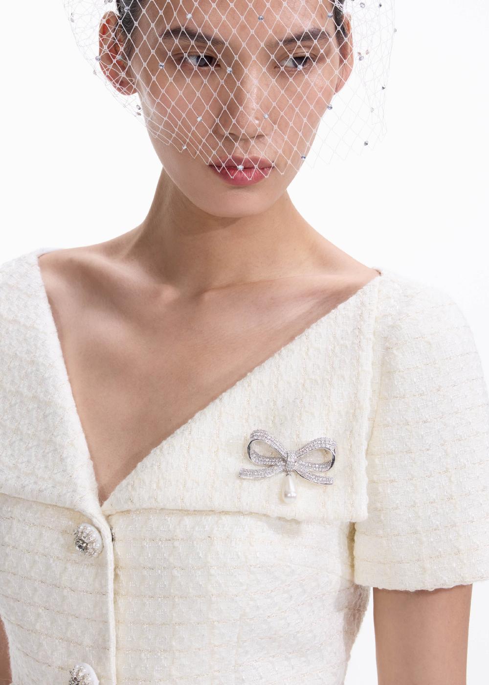 Self Portrait Crystal Bow Pearl Droplet Brooch JEWELLERY