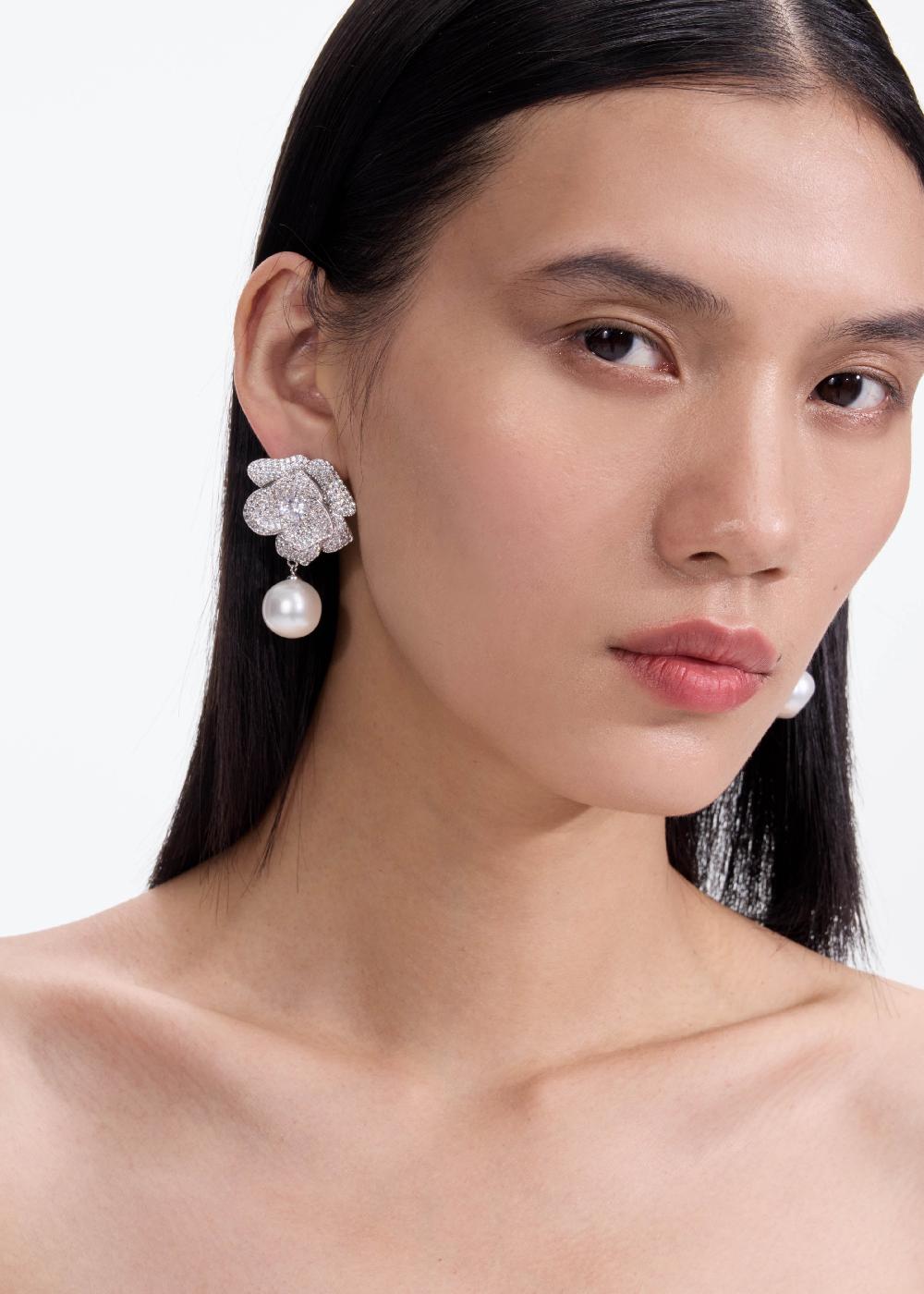 Self Portrait Crystal Flower Pearl Earrings JEWELLERY