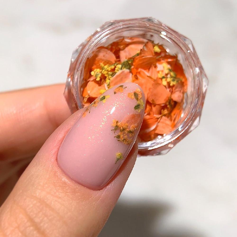 Semilac Semilac Flower Flakes Golden Sunset Nail Art