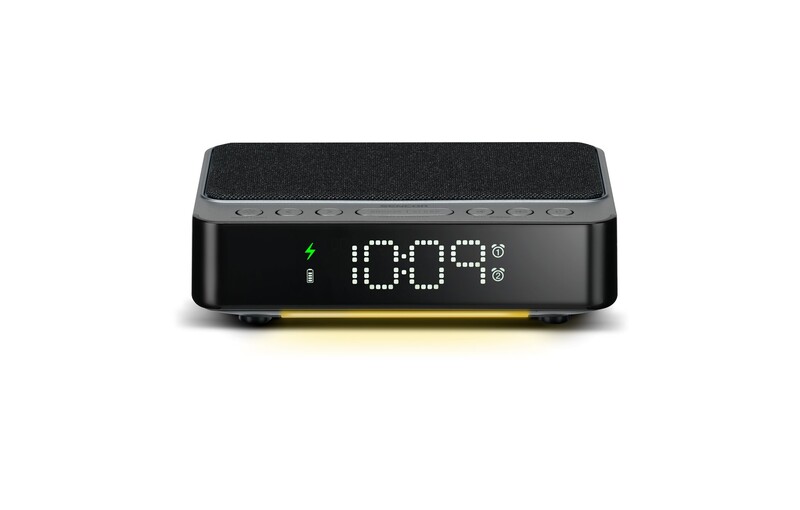Sencor SRC 6800 Digital Clock Radio With Wireless Charger