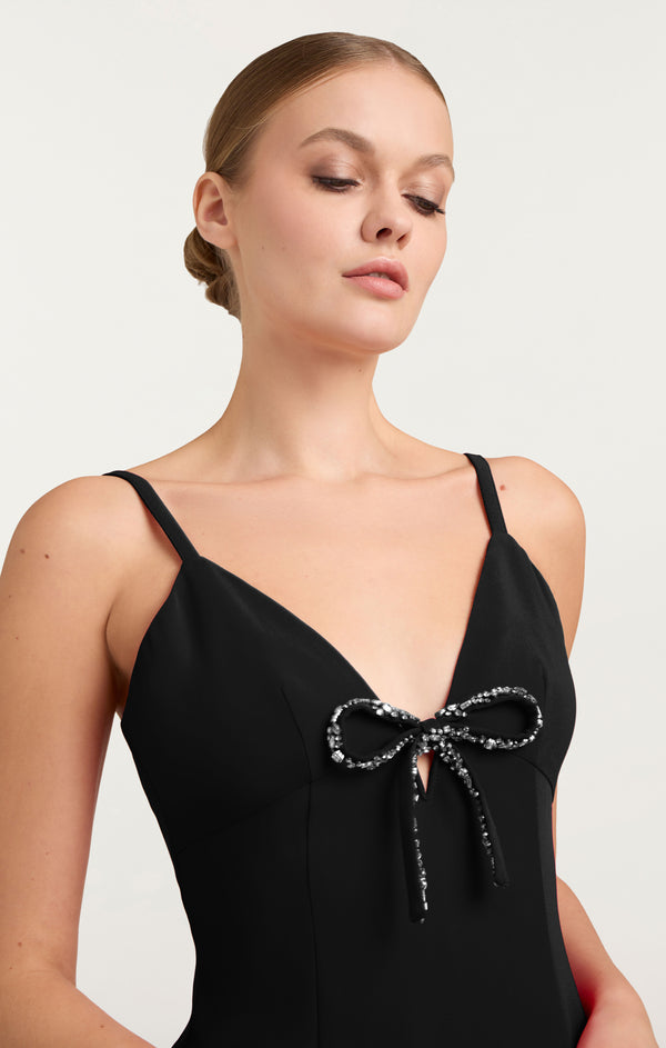 Sept Cinq Adele Gown Dresses