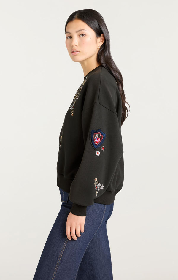 Sept Cinq Heritage Patch Brandy Pullover Knit Top