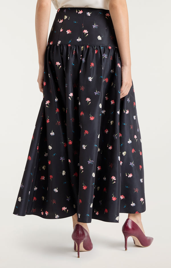Sept Cinq Tumbling Carnations Theora Skirt Skirt