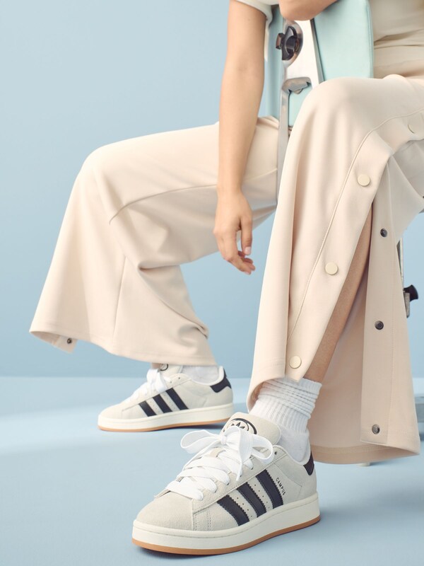 Seraphine Adidas Originals White/Black Campus 00s Trainers