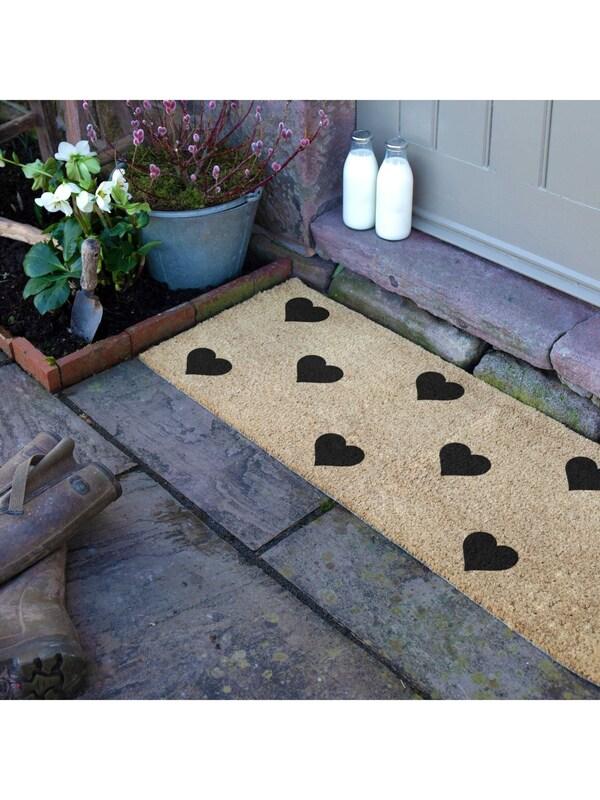 Seraphine Artsy Mats Natural And Black Hearts Patio Doormat