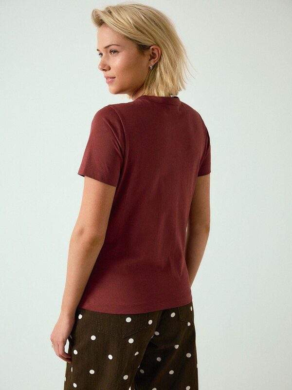 Seraphine Burgundy Red Hearts And Valentines Essential T-Shrit