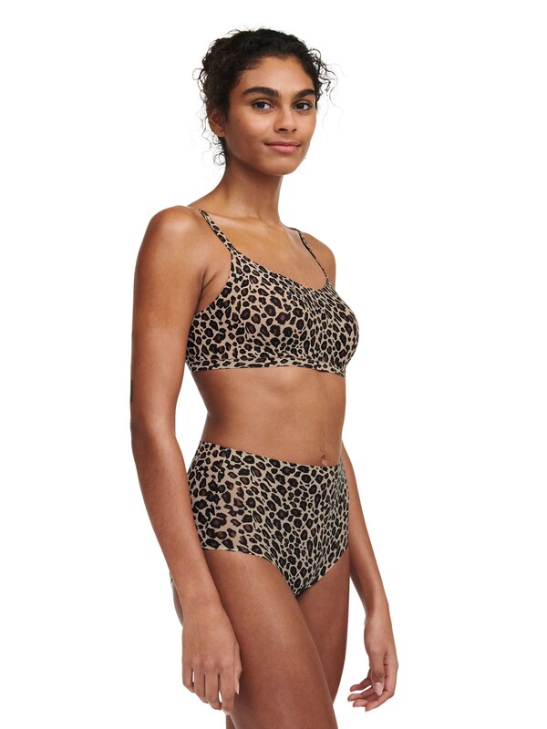 Seraphine Chantelle Soft Stretch Seamless Padded Bralette Bra