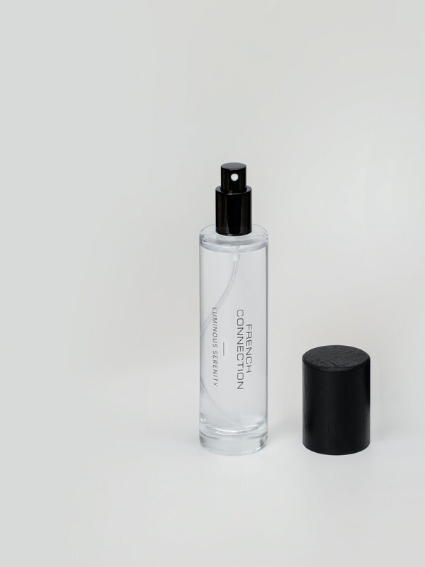 Seraphine French Connection Black Wooden Surround Luminous Serenity Room Spray 100ML