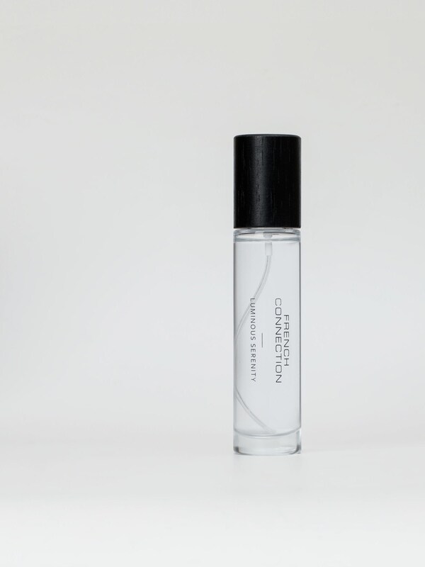 Seraphine French Connection Black Wooden Surround Luminous Serenity Room Spray 100ML