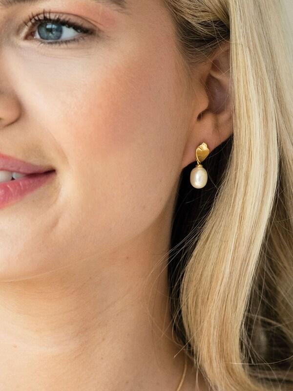 Seraphine Ivory & Co Gold Modern Pearl Effect Drop Earrings