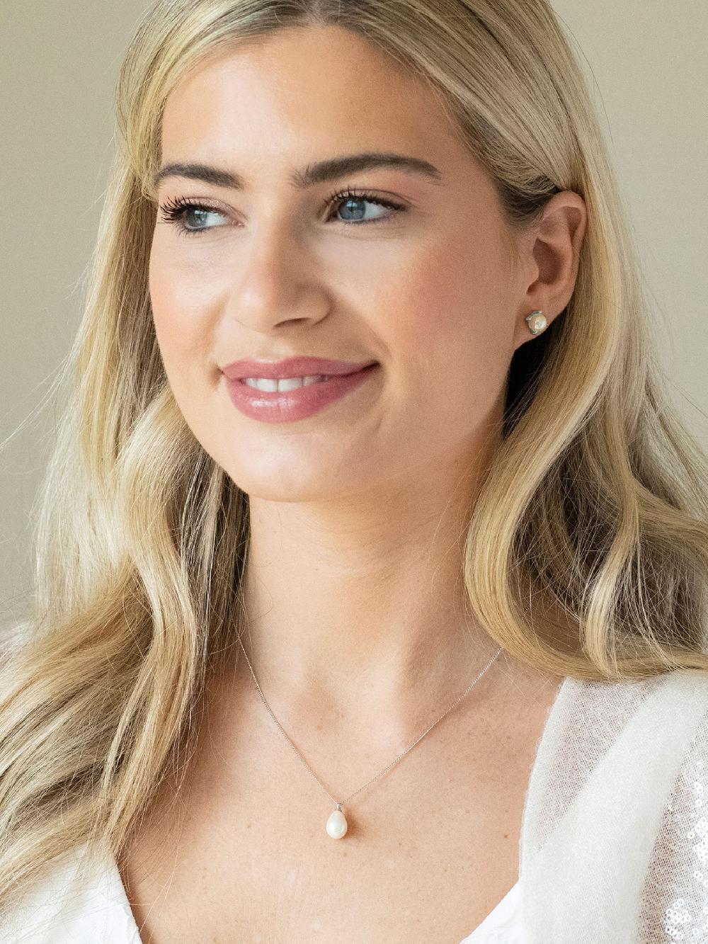 seraphine Ivory & Co Rhodium Westbury Pearl Drop Pendant