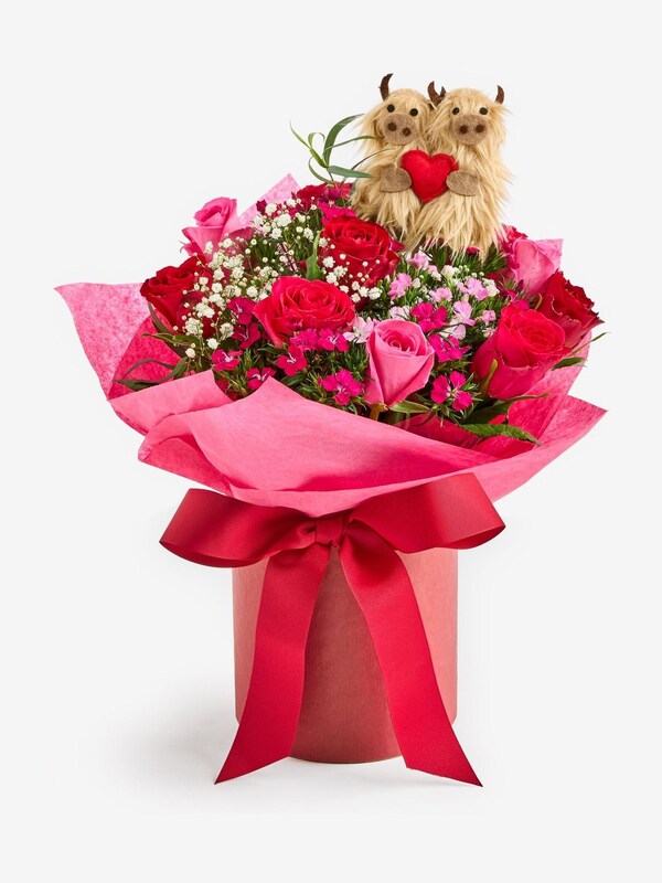 Seraphine Red Valentine's Hamish Fresh Flower Bouquet In Hatbox