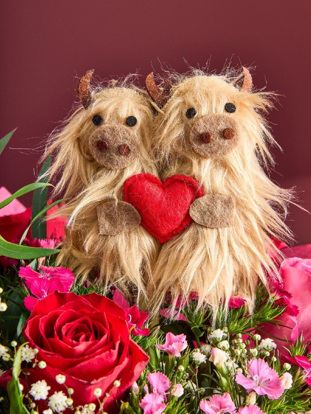seraphine Red Valentine's Hamish Fresh Flower Bouquet in Hatbox