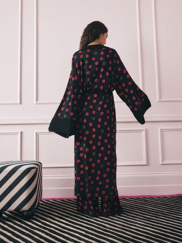 Seraphine Rockett St George Black/Red Lips Jersey Robe