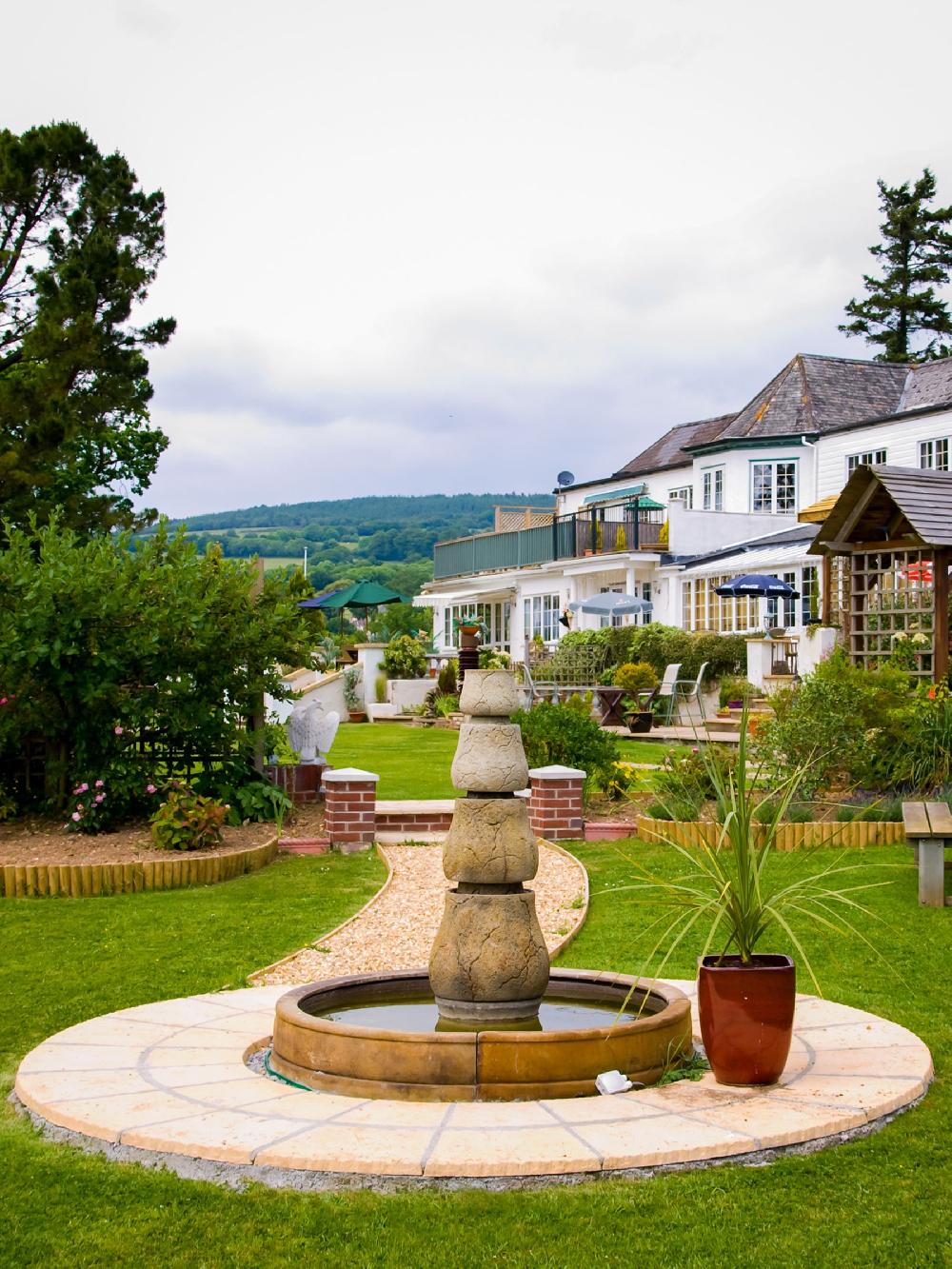 seraphine AS Hotel Escape Gift Experience