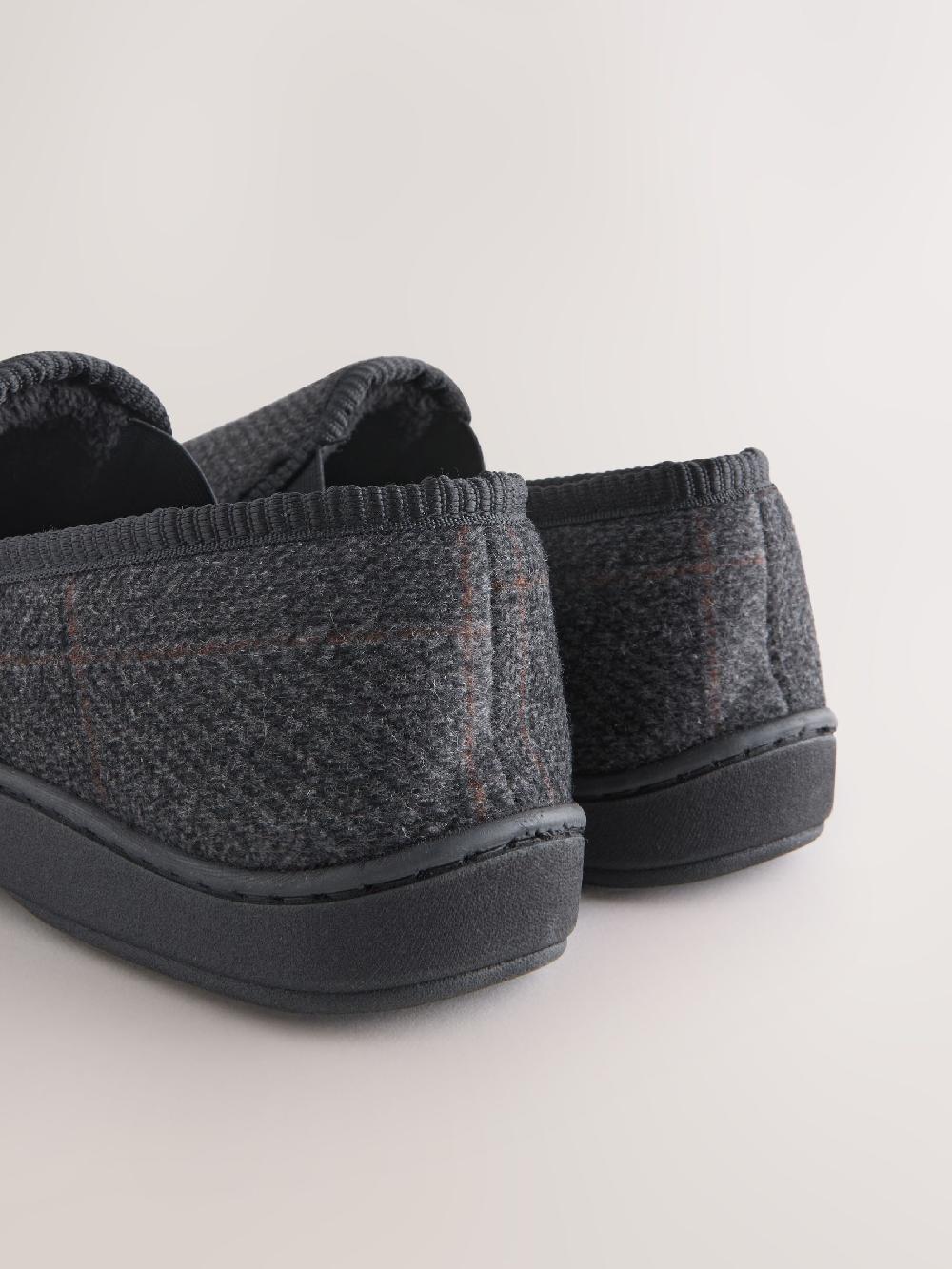seraphine Black Closed Back Slippers