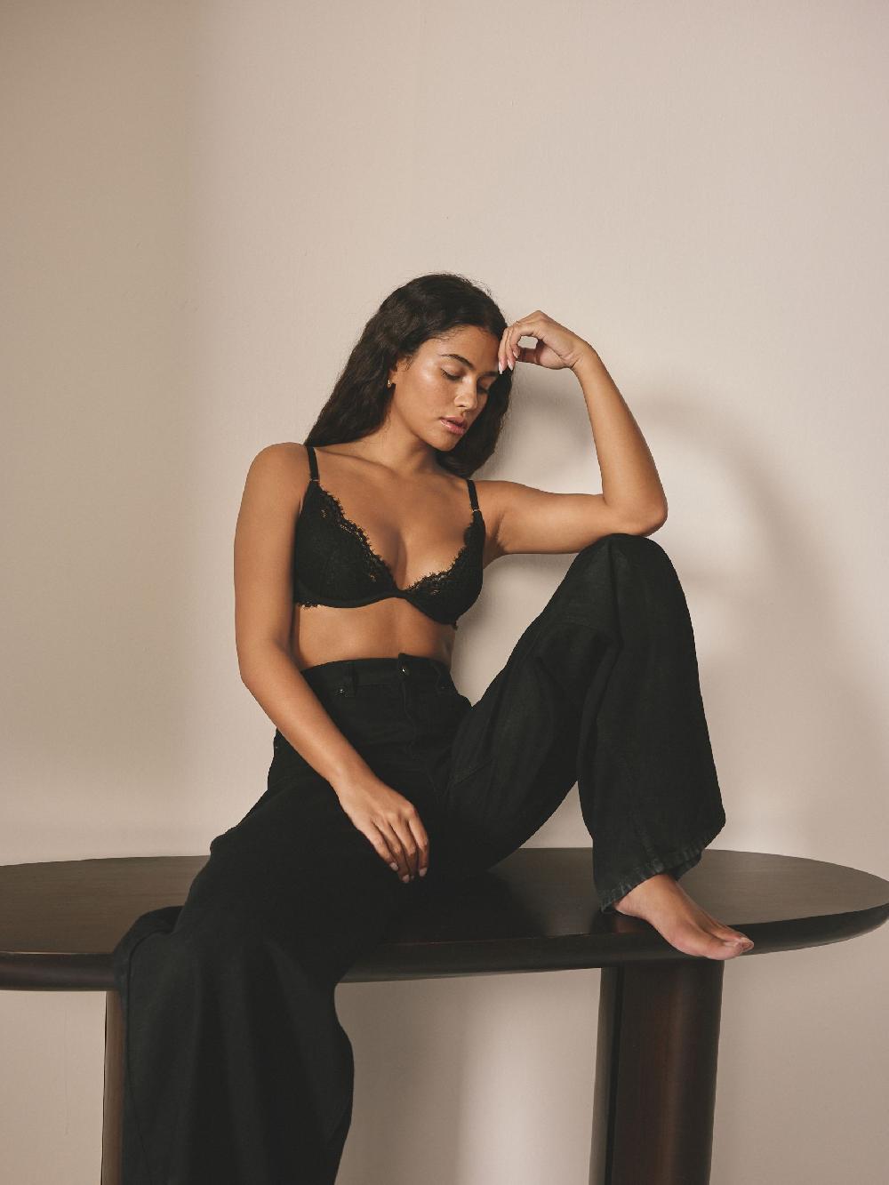 seraphine Black Pad Plunge A-E Lace Bra