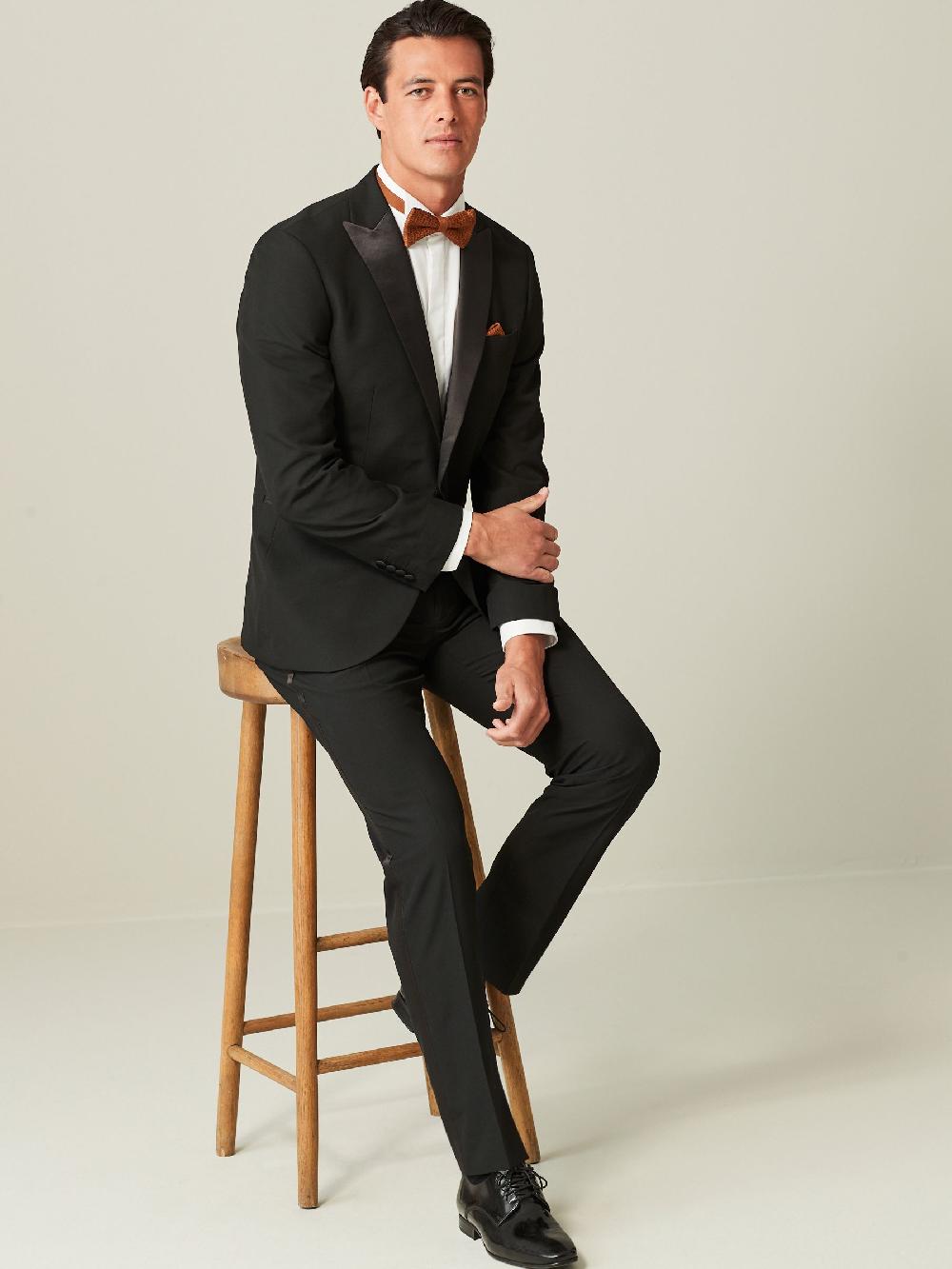 seraphine Black Tailored Fit Tuxedo Suit Jacket