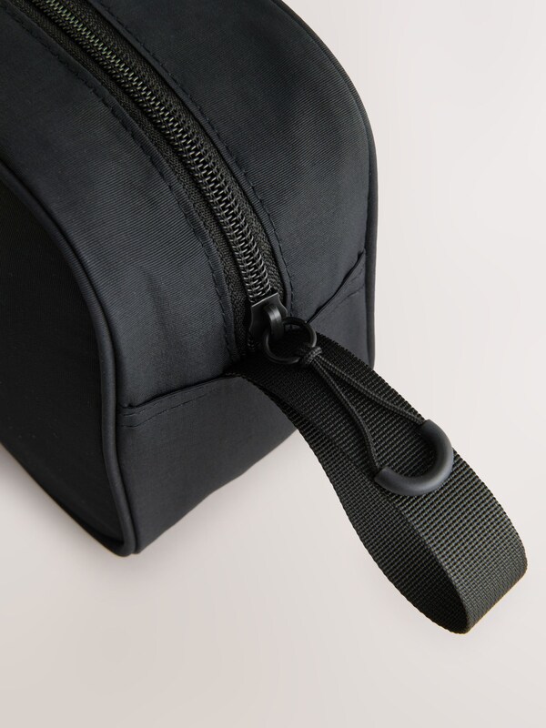 Seraphine Black Washbag