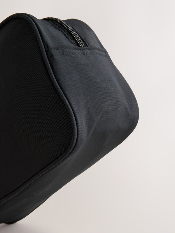 Seraphine Black Washbag