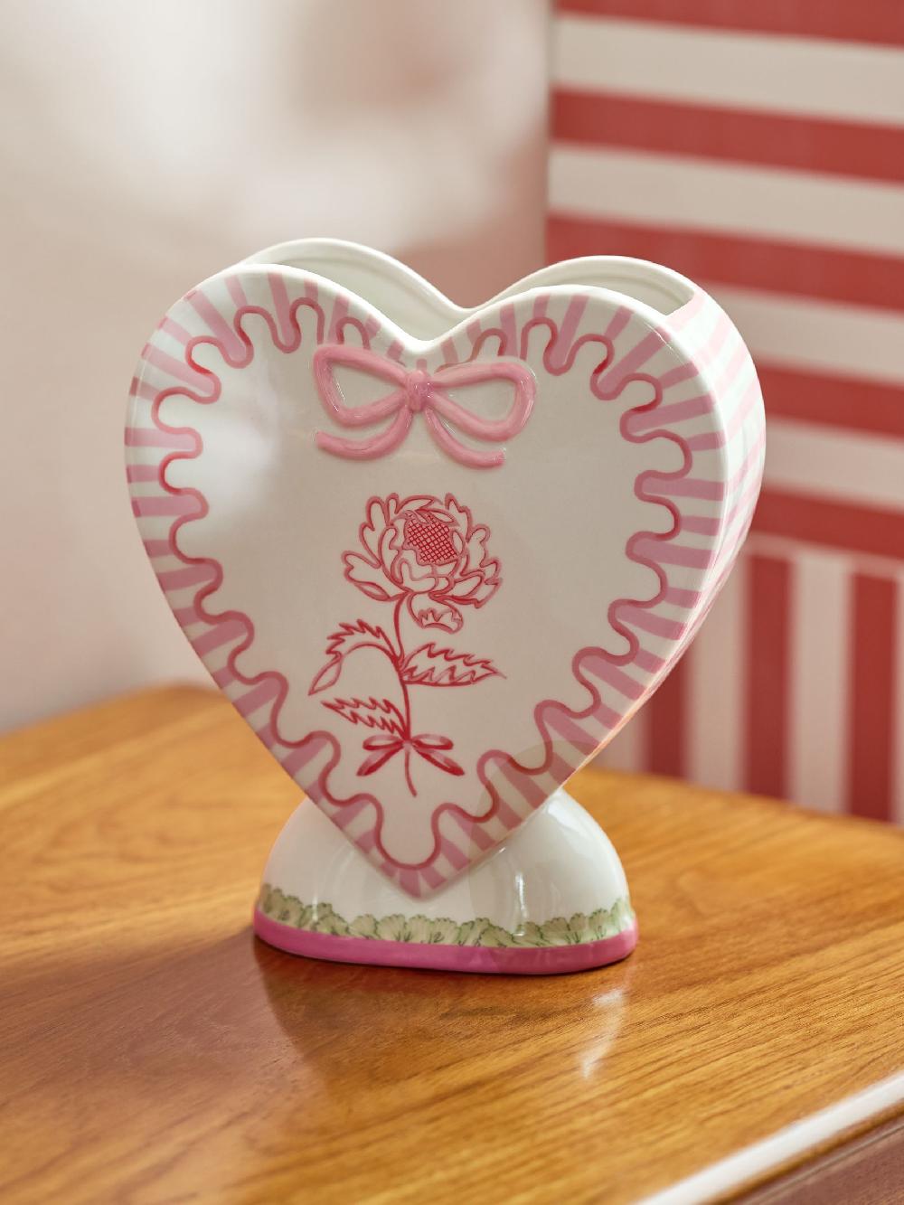 seraphine Cath Kidston Pink Heart Shaped Vase